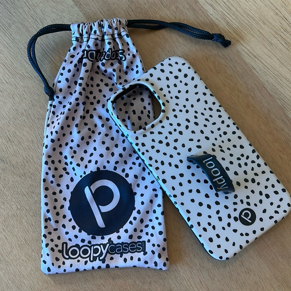 LOOPY iPhone 14 Case - Mocha Dots - Righty